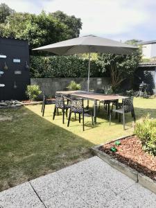 Vonkajšia záhrada v ubytovaní Maison cosy proche du port et des commerces