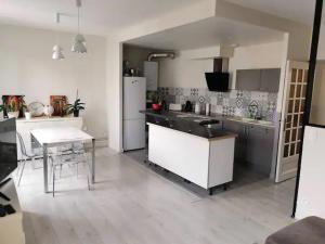 Fotografia z galérie ubytovania Appartement St-Thomas Zola v destinácii Reims