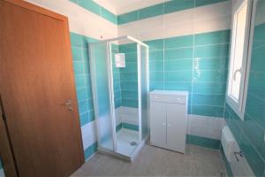 A bathroom at SHR Badesi