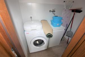 A bathroom at SHR Badesi