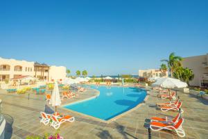 Bassein majutusasutuses Ivy Cyrene Sharm Resort Adults Friendly Plus 13 või selle lähedal
