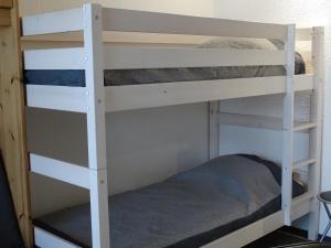 Bunk bed o mga bunk bed sa kuwarto sa L'Ancolie