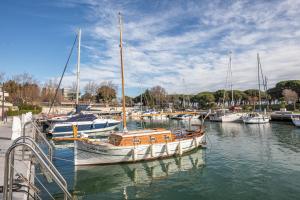 Kép Hauzify I Apartament Port Mar szállásáról Platja d'Aróban a galériában