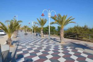 Fotografia z galérie ubytovania Moderno apartamento a 500 m de la playa v destinácii Arenales del Sol