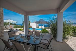 Φωτογραφία από το άλμπουμ του Villa Latchi Thea στο Νέο Χωριό