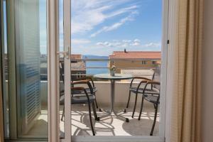 Balkón alebo terasa v ubytovaní Apartmani Vela
