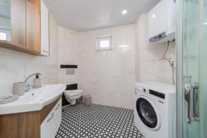 Koupelna v ubytování Modern and Comfortable Apartment in Muratpasa