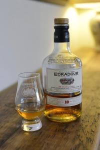 Drinks at Torrdarach House Bed & Breakfast 