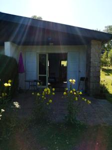 Vonkajšia záhrada v ubytovaní Studio charmant à Treignac avec terrasse de 22 m² + 3 fotografie
