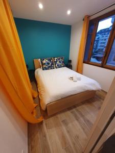 Postel nebo postele na pokoji v ubytování Le Thiou - Apartment for 4 people 5 minutes from the center