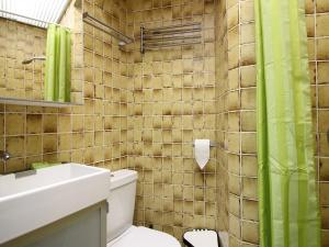 Koupelna v ubytování Studio charmant centre ville, wifi inclus - FR-1-608-121