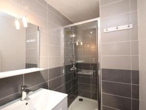 Koupelna v ubytování Mont-Dore: Grand T4 Hyper Centre avec WIFI - FR-1-608-27