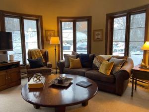 A seating area at Tremblant Luxury Mountain Getaway