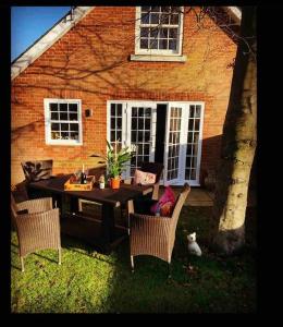 Gallery image of Cedar Cottage in Felsted