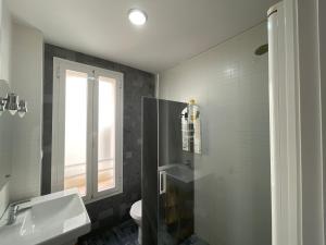 Kúpeľňa v ubytovaní DreamsApt Curtidores 6 Suites AT