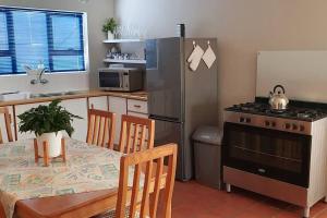Gallery image of ten@south Guest Flatlet in Bredasdorp +8 photos