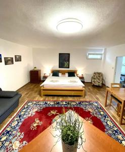Postel nebo postele na pokoji v ubytování Apartmán Lípa Mikulov
