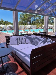 A piscina localizada em Yoo Punta del Este - Rental Club Apartments ou nos arredores