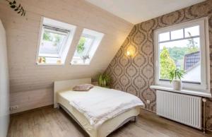 Galeriebild der Unterkunft Dachgeschosswohnung Scharbeutz mit Garten in Scharbeutz