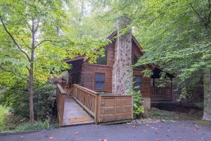 Κήπος έξω από το ER51 - Natures Grace Retreat - Great location, Close to all the action! cabin