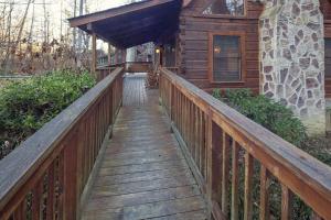 Το κτήριο όπου στεγάζεται  η παραθεριστική κατοικία