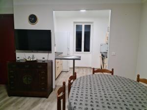 TV a/nebo společenská místnost v ubytování Gîte Zen