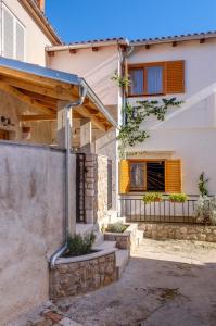Fotografie z fotogalerie ubytování Apartments with a parking space Losinj, Losinj - 20281 v destinaci Mali Lošinj