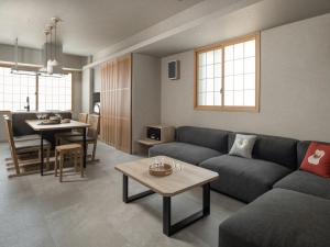 Area soggiorno di MIMARU SUITES Tokyo Asakusa