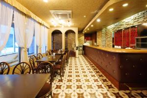 Restaurace v ubytování Hotel Suntargas Ueno