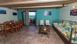 TV/trung tâm giải trí tại Dante's Maisonettes