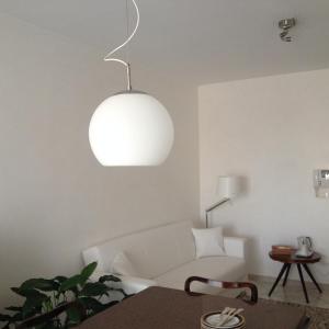 Khu vực ghế ngồi tại Via Roma suite