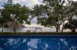Bazén v ubytování Plataran Komodo Resort & Spa - CHSE Certified nebo v jeho okolí