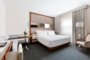 Postel nebo postele na pokoji v ubytování 33 Hotel, New York City, Seaport