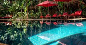 Bazén v ubytování Angkor Village Hotel - Small Luxury Hotels of the World nebo v jeho okolí