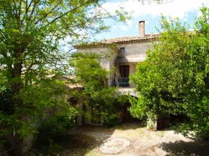 Zahrada ubytování Spacieuse maison familiale à Beaulieu - 250 m² avec vue montagne