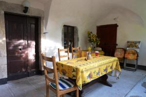 Fotografie z fotogalerie ubytování Spacieuse maison familiale à Beaulieu - 250 m² avec vue montagne v destinaci Beaulieu + 14 fotografií