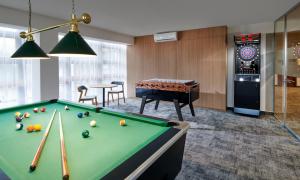 Biliardový stôl v ubytovaní Wellness Hotel Svornost
