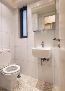 Ένα μπάνιο στο Athens Plaka Hill luxury Flat +18 φωτογραφίες