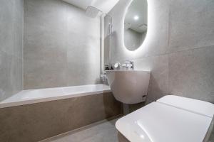 Koupelna v ubytování Browndot Hotel Namchuncheon + 34 fotografií