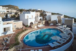 Piscine de l'établissement Naxos Magic Village ou située à proximité