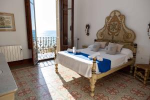 Ένα ή περισσότερα κρεβάτια σε δωμάτιο στο Apartamentos Les Barbes