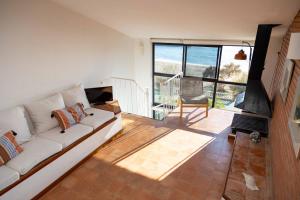 Μια τηλεόραση ή/και κέντρο ψυχαγωγίας στο Apartamentos Les Barbes