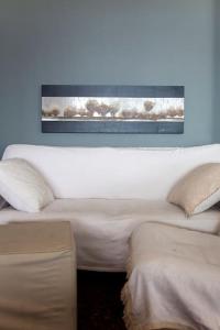 A bed or beds in a room at 7 SENCES!!