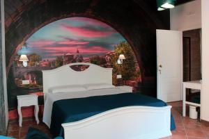 A bed or beds in a room at Lion Luxury rooms