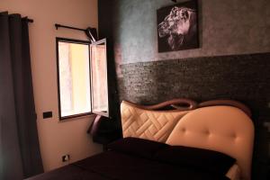 A seating area at Lion Luxury rooms