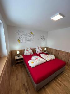 Posteľ alebo postele v izbe v ubytovaní Töniglerhof Apt Abendrot