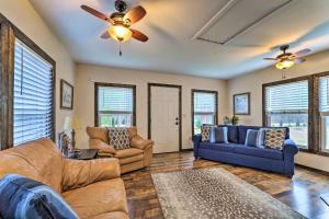 Gallery image of Cozy Cottage Near Broyhill Walking Park! in Lenoir