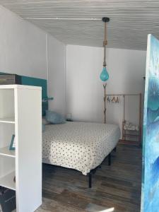 Postel nebo postele na pokoji v ubytování Raconet Azul - Circuito Cataluña + 37 fotografií