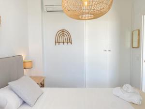Posteľ alebo postele v izbe v ubytovaní Balcon del Mar Seaview 211 Casasol