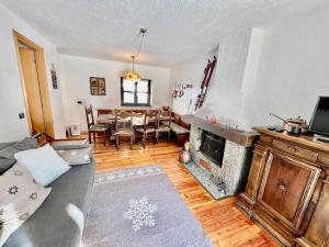Χώρος καθιστικού στο Chalet le Pigne Gressoney Saint Jean